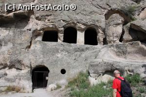 [P07] Vardzia, Grajdul pentru cai a fost prima noastră oprire, este la intrare în oraș, de fapt în afara lui...  » foto by mprofeanu
 - 
<span class="allrVoted glyphicon glyphicon-heart hidden" id="av1142449"></span>
<a class="m-l-10 hidden" id="sv1142449" onclick="voting_Foto_DelVot(,1142449,26115)" role="button">șterge vot <span class="glyphicon glyphicon-remove"></span></a>
<a id="v91142449" class=" c-red"  onclick="voting_Foto_SetVot(1142449)" role="button"><span class="glyphicon glyphicon-heart-empty"></span> <b>LIKE</b> = Votează poza</a> <img class="hidden"  id="f1142449W9" src="/imagini/loader.gif" border="0" /><span class="AjErrMes hidden" id="e1142449ErM"></span>