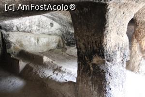 [P08] Vardzia, Interiorul grajdului ce putea fi locuit și de oameni » foto by mprofeanu
 - 
<span class="allrVoted glyphicon glyphicon-heart hidden" id="av1142450"></span>
<a class="m-l-10 hidden" id="sv1142450" onclick="voting_Foto_DelVot(,1142450,26115)" role="button">șterge vot <span class="glyphicon glyphicon-remove"></span></a>
<a id="v91142450" class=" c-red"  onclick="voting_Foto_SetVot(1142450)" role="button"><span class="glyphicon glyphicon-heart-empty"></span> <b>LIKE</b> = Votează poza</a> <img class="hidden"  id="f1142450W9" src="/imagini/loader.gif" border="0" /><span class="AjErrMes hidden" id="e1142450ErM"></span>