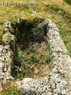 [P08] Mormânt tracic » foto by Yersinia Pestis
 - 
<span class="allrVoted glyphicon glyphicon-heart hidden" id="av905188"></span>
<a class="m-l-10 hidden" id="sv905188" onclick="voting_Foto_DelVot(,905188,26152)" role="button">șterge vot <span class="glyphicon glyphicon-remove"></span></a>
<a id="v9905188" class=" c-red"  onclick="voting_Foto_SetVot(905188)" role="button"><span class="glyphicon glyphicon-heart-empty"></span> <b>LIKE</b> = Votează poza</a> <img class="hidden"  id="f905188W9" src="/imagini/loader.gif" border="0" /><span class="AjErrMes hidden" id="e905188ErM"></span>