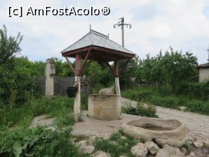 [P04] Piatra e prezentă peste tot - fântână în Fințești.  » foto by tata123 🔱
 - 
<span class="allrVoted glyphicon glyphicon-heart hidden" id="av863835"></span>
<a class="m-l-10 hidden" id="sv863835" onclick="voting_Foto_DelVot(,863835,26152)" role="button">șterge vot <span class="glyphicon glyphicon-remove"></span></a>
<a id="v9863835" class=" c-red"  onclick="voting_Foto_SetVot(863835)" role="button"><span class="glyphicon glyphicon-heart-empty"></span> <b>LIKE</b> = Votează poza</a> <img class="hidden"  id="f863835W9" src="/imagini/loader.gif" border="0" /><span class="AjErrMes hidden" id="e863835ErM"></span>