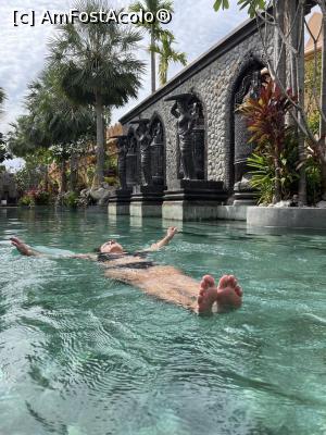 [P64] Relaxare în piscină » foto by crismis
 - 
<span class="allrVoted glyphicon glyphicon-heart hidden" id="av1364953"></span>
<a class="m-l-10 hidden" id="sv1364953" onclick="voting_Foto_DelVot(,1364953,26171)" role="button">șterge vot <span class="glyphicon glyphicon-remove"></span></a>
<a id="v91364953" class=" c-red"  onclick="voting_Foto_SetVot(1364953)" role="button"><span class="glyphicon glyphicon-heart-empty"></span> <b>LIKE</b> = Votează poza</a> <img class="hidden"  id="f1364953W9" src="/imagini/loader.gif" border="0" /><span class="AjErrMes hidden" id="e1364953ErM"></span>