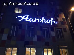 [P07] Hotelul vazut seara din partea frontala » foto by bubica*
 - 
<span class="allrVoted glyphicon glyphicon-heart hidden" id="av1148788"></span>
<a class="m-l-10 hidden" id="sv1148788" onclick="voting_Foto_DelVot(,1148788,26189)" role="button">șterge vot <span class="glyphicon glyphicon-remove"></span></a>
<a id="v91148788" class=" c-red"  onclick="voting_Foto_SetVot(1148788)" role="button"><span class="glyphicon glyphicon-heart-empty"></span> <b>LIKE</b> = Votează poza</a> <img class="hidden"  id="f1148788W9" src="/imagini/loader.gif" border="0" /><span class="AjErrMes hidden" id="e1148788ErM"></span>