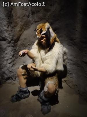 [P12] Un vânător neanderthalian în peșteră.  » foto by tata123 🔱
 - 
<span class="allrVoted glyphicon glyphicon-heart hidden" id="av960853"></span>
<a class="m-l-10 hidden" id="sv960853" onclick="voting_Foto_DelVot(,960853,26208)" role="button">șterge vot <span class="glyphicon glyphicon-remove"></span></a>
<a id="v9960853" class=" c-red"  onclick="voting_Foto_SetVot(960853)" role="button"><span class="glyphicon glyphicon-heart-empty"></span> <b>LIKE</b> = Votează poza</a> <img class="hidden"  id="f960853W9" src="/imagini/loader.gif" border="0" /><span class="AjErrMes hidden" id="e960853ErM"></span>