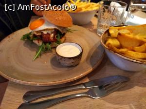 [P06] Kiener - Café Restaurant Takeaway, burgerul » foto by Dragoș_MD
 - 
<span class="allrVoted glyphicon glyphicon-heart hidden" id="av1150580"></span>
<a class="m-l-10 hidden" id="sv1150580" onclick="voting_Foto_DelVot(,1150580,26216)" role="button">șterge vot <span class="glyphicon glyphicon-remove"></span></a>
<a id="v91150580" class=" c-red"  onclick="voting_Foto_SetVot(1150580)" role="button"><span class="glyphicon glyphicon-heart-empty"></span> <b>LIKE</b> = Votează poza</a> <img class="hidden"  id="f1150580W9" src="/imagini/loader.gif" border="0" /><span class="AjErrMes hidden" id="e1150580ErM"></span>
