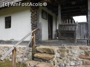 [P12] Muzeul Satului Vâlcean - Casa Gongea Ilie. » foto by iulianic
 - 
<span class="allrVoted glyphicon glyphicon-heart hidden" id="av1253615"></span>
<a class="m-l-10 hidden" id="sv1253615" onclick="voting_Foto_DelVot(,1253615,26230)" role="button">șterge vot <span class="glyphicon glyphicon-remove"></span></a>
<a id="v91253615" class=" c-red"  onclick="voting_Foto_SetVot(1253615)" role="button"><span class="glyphicon glyphicon-heart-empty"></span> <b>LIKE</b> = Votează poza</a> <img class="hidden"  id="f1253615W9" src="/imagini/loader.gif" border="0" /><span class="AjErrMes hidden" id="e1253615ErM"></span>