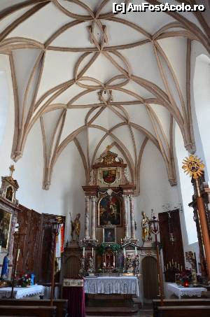 [P17] Festung Hohensalzburg (Cetatea Hohensalzburg), Georgskirche, Biserica Sf. Gheorghe, interiorul cu orga sa celebră » foto by unq
 - 
<span class="allrVoted glyphicon glyphicon-heart hidden" id="av486027"></span>
<a class="m-l-10 hidden" id="sv486027" onclick="voting_Foto_DelVot(,486027,26232)" role="button">șterge vot <span class="glyphicon glyphicon-remove"></span></a>
<a id="v9486027" class=" c-red"  onclick="voting_Foto_SetVot(486027)" role="button"><span class="glyphicon glyphicon-heart-empty"></span> <b>LIKE</b> = Votează poza</a> <img class="hidden"  id="f486027W9" src="/imagini/loader.gif" border="0" /><span class="AjErrMes hidden" id="e486027ErM"></span>