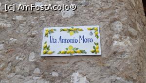 [P06] Denumirea străzii este încadrată de lămâi » foto by BOGDAN DSN
 - 
<span class="allrVoted glyphicon glyphicon-heart hidden" id="av1157240"></span>
<a class="m-l-10 hidden" id="sv1157240" onclick="voting_Foto_DelVot(,1157240,26248)" role="button">șterge vot <span class="glyphicon glyphicon-remove"></span></a>
<a id="v91157240" class=" c-red"  onclick="voting_Foto_SetVot(1157240)" role="button"><span class="glyphicon glyphicon-heart-empty"></span> <b>LIKE</b> = Votează poza</a> <img class="hidden"  id="f1157240W9" src="/imagini/loader.gif" border="0" /><span class="AjErrMes hidden" id="e1157240ErM"></span>