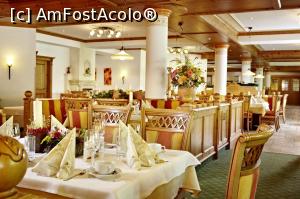 [P01] restaurantul de mic dejun si cina » foto by Chloe <span class="label label-default labelC_thin small">NEVOTABILĂ</span>