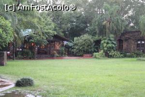 [P47] Puerto Iguazu, Complex Turistic Aripuca, El Yateí, Magazin de Artizanat Guarani, în dreapta se vede puțin din zidul Galeriei El Tacurú » foto by mprofeanu
 - 
<span class="allrVoted glyphicon glyphicon-heart hidden" id="av1156834"></span>
<a class="m-l-10 hidden" id="sv1156834" onclick="voting_Foto_DelVot(,1156834,26268)" role="button">șterge vot <span class="glyphicon glyphicon-remove"></span></a>
<a id="v91156834" class=" c-red"  onclick="voting_Foto_SetVot(1156834)" role="button"><span class="glyphicon glyphicon-heart-empty"></span> <b>LIKE</b> = Votează poza</a> <img class="hidden"  id="f1156834W9" src="/imagini/loader.gif" border="0" /><span class="AjErrMes hidden" id="e1156834ErM"></span>