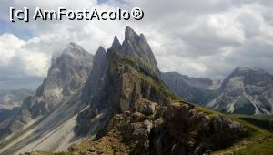 [P02] Val Gardena - Seceda, creste falnice spre cer » foto by doina_c24
 - 
<span class="allrVoted glyphicon glyphicon-heart hidden" id="av1158484"></span>
<a class="m-l-10 hidden" id="sv1158484" onclick="voting_Foto_DelVot(,1158484,26281)" role="button">șterge vot <span class="glyphicon glyphicon-remove"></span></a>
<a id="v91158484" class=" c-red"  onclick="voting_Foto_SetVot(1158484)" role="button"><span class="glyphicon glyphicon-heart-empty"></span> <b>LIKE</b> = Votează poza</a> <img class="hidden"  id="f1158484W9" src="/imagini/loader.gif" border="0" /><span class="AjErrMes hidden" id="e1158484ErM"></span>