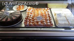 [P30] Val Gardena - Ortisei, <i>cofetăria Demetz</i> » foto by doina_c24
 - 
<span class="allrVoted glyphicon glyphicon-heart hidden" id="av1158588"></span>
<a class="m-l-10 hidden" id="sv1158588" onclick="voting_Foto_DelVot(,1158588,26281)" role="button">șterge vot <span class="glyphicon glyphicon-remove"></span></a>
<a id="v91158588" class=" c-red"  onclick="voting_Foto_SetVot(1158588)" role="button"><span class="glyphicon glyphicon-heart-empty"></span> <b>LIKE</b> = Votează poza</a> <img class="hidden"  id="f1158588W9" src="/imagini/loader.gif" border="0" /><span class="AjErrMes hidden" id="e1158588ErM"></span>