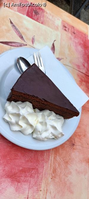 [P13] Tort Sacher. » foto by tata123 🔱
 - 
<span class="allrVoted glyphicon glyphicon-heart hidden" id="av1427006"></span>
<a class="m-l-10 hidden" id="sv1427006" onclick="voting_Foto_DelVot(,1427006,26283)" role="button">șterge vot <span class="glyphicon glyphicon-remove"></span></a>
<a id="v91427006" class=" c-red"  onclick="voting_Foto_SetVot(1427006)" role="button"><span class="glyphicon glyphicon-heart-empty"></span> <b>LIKE</b> = Votează poza</a> <img class="hidden"  id="f1427006W9" src="/imagini/loader.gif" border="0" /><span class="AjErrMes hidden" id="e1427006ErM"></span>