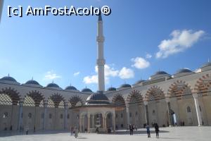 [P32] Un minaret de 90 de m » foto by Dorina9
 - 
<span class="allrVoted glyphicon glyphicon-heart hidden" id="av1158705"></span>
<a class="m-l-10 hidden" id="sv1158705" onclick="voting_Foto_DelVot(,1158705,26288)" role="button">șterge vot <span class="glyphicon glyphicon-remove"></span></a>
<a id="v91158705" class=" c-red"  onclick="voting_Foto_SetVot(1158705)" role="button"><span class="glyphicon glyphicon-heart-empty"></span> <b>LIKE</b> = Votează poza</a> <img class="hidden"  id="f1158705W9" src="/imagini/loader.gif" border="0" /><span class="AjErrMes hidden" id="e1158705ErM"></span>