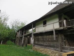 [P03] Casa Colțescu din Cărbunești-Sat.  » foto by tata123 🔱
 - 
<span class="allrVoted glyphicon glyphicon-heart hidden" id="av657123"></span>
<a class="m-l-10 hidden" id="sv657123" onclick="voting_Foto_DelVot(,657123,26290)" role="button">șterge vot <span class="glyphicon glyphicon-remove"></span></a>
<a id="v9657123" class=" c-red"  onclick="voting_Foto_SetVot(657123)" role="button"><span class="glyphicon glyphicon-heart-empty"></span> <b>LIKE</b> = Votează poza</a> <img class="hidden"  id="f657123W9" src="/imagini/loader.gif" border="0" /><span class="AjErrMes hidden" id="e657123ErM"></span>