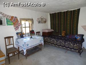 [P10] Interior țărănesc - masă, țesături, icoana etc.  » foto by tata123 🔱
 - 
<span class="allrVoted glyphicon glyphicon-heart hidden" id="av1159021"></span>
<a class="m-l-10 hidden" id="sv1159021" onclick="voting_Foto_DelVot(,1159021,26290)" role="button">șterge vot <span class="glyphicon glyphicon-remove"></span></a>
<a id="v91159021" class=" c-red"  onclick="voting_Foto_SetVot(1159021)" role="button"><span class="glyphicon glyphicon-heart-empty"></span> <b>LIKE</b> = Votează poza</a> <img class="hidden"  id="f1159021W9" src="/imagini/loader.gif" border="0" /><span class="AjErrMes hidden" id="e1159021ErM"></span>