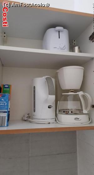 [P10] ... precum și de cană electrică (kettle), filtru de cafea și prăjitor de pâine (toaster) » foto by Costi
 - 
<span class="allrVoted glyphicon glyphicon-heart hidden" id="av1159284"></span>
<a class="m-l-10 hidden" id="sv1159284" onclick="voting_Foto_DelVot(,1159284,26293)" role="button">șterge vot <span class="glyphicon glyphicon-remove"></span></a>
<a id="v91159284" class=" c-red"  onclick="voting_Foto_SetVot(1159284)" role="button"><span class="glyphicon glyphicon-heart-empty"></span> <b>LIKE</b> = Votează poza</a> <img class="hidden"  id="f1159284W9" src="/imagini/loader.gif" border="0" /><span class="AjErrMes hidden" id="e1159284ErM"></span>
