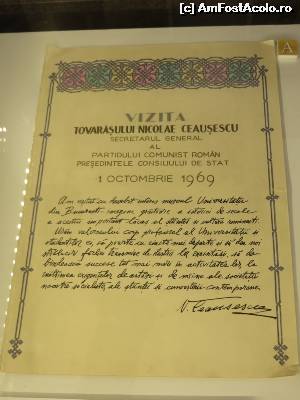 [P18] Mesaj al „tovarășului” după vizita la Muzeul Universității.  » foto by tata123 🔱
 - 
<span class="allrVoted glyphicon glyphicon-heart hidden" id="av649070"></span>
<a class="m-l-10 hidden" id="sv649070" onclick="voting_Foto_DelVot(,649070,26298)" role="button">șterge vot <span class="glyphicon glyphicon-remove"></span></a>
<a id="v9649070" class=" c-red"  onclick="voting_Foto_SetVot(649070)" role="button"><span class="glyphicon glyphicon-heart-empty"></span> <b>LIKE</b> = Votează poza</a> <img class="hidden"  id="f649070W9" src="/imagini/loader.gif" border="0" /><span class="AjErrMes hidden" id="e649070ErM"></span>