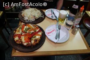 [P13] Buenos Aires, Pizzeria Güerrín, Meniul nostru » foto by mprofeanu
 - 
<span class="allrVoted glyphicon glyphicon-heart hidden" id="av1161483"></span>
<a class="m-l-10 hidden" id="sv1161483" onclick="voting_Foto_DelVot(,1161483,26304)" role="button">șterge vot <span class="glyphicon glyphicon-remove"></span></a>
<a id="v91161483" class=" c-red"  onclick="voting_Foto_SetVot(1161483)" role="button"><span class="glyphicon glyphicon-heart-empty"></span> <b>LIKE</b> = Votează poza</a> <img class="hidden"  id="f1161483W9" src="/imagini/loader.gif" border="0" /><span class="AjErrMes hidden" id="e1161483ErM"></span>