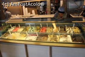 [P44] Buenos Aires, Heladeria Rapanui, Vitrina rece » foto by mprofeanu
 - 
<span class="allrVoted glyphicon glyphicon-heart hidden" id="av1161514"></span>
<a class="m-l-10 hidden" id="sv1161514" onclick="voting_Foto_DelVot(,1161514,26304)" role="button">șterge vot <span class="glyphicon glyphicon-remove"></span></a>
<a id="v91161514" class=" c-red"  onclick="voting_Foto_SetVot(1161514)" role="button"><span class="glyphicon glyphicon-heart-empty"></span> <b>LIKE</b> = Votează poza</a> <img class="hidden"  id="f1161514W9" src="/imagini/loader.gif" border="0" /><span class="AjErrMes hidden" id="e1161514ErM"></span>