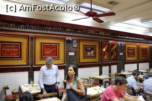 [P09] Buenos Aires, Pizzeria Güerrín, Sala Familiei unde servește personalul pizzeriei » foto by mprofeanu
 - 
<span class="allrVoted glyphicon glyphicon-heart hidden" id="av1161479"></span>
<a class="m-l-10 hidden" id="sv1161479" onclick="voting_Foto_DelVot(,1161479,26304)" role="button">șterge vot <span class="glyphicon glyphicon-remove"></span></a>
<a id="v91161479" class=" c-red"  onclick="voting_Foto_SetVot(1161479)" role="button"><span class="glyphicon glyphicon-heart-empty"></span> <b>LIKE</b> = Votează poza</a> <img class="hidden"  id="f1161479W9" src="/imagini/loader.gif" border="0" /><span class="AjErrMes hidden" id="e1161479ErM"></span>