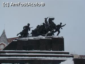 [P16] Monumentul Vasily Chapaev » foto by Marius 72
 - 
<span class="allrVoted glyphicon glyphicon-heart hidden" id="av1161550"></span>
<a class="m-l-10 hidden" id="sv1161550" onclick="voting_Foto_DelVot(,1161550,26305)" role="button">șterge vot <span class="glyphicon glyphicon-remove"></span></a>
<a id="v91161550" class=" c-red"  onclick="voting_Foto_SetVot(1161550)" role="button"><span class="glyphicon glyphicon-heart-empty"></span> <b>LIKE</b> = Votează poza</a> <img class="hidden"  id="f1161550W9" src="/imagini/loader.gif" border="0" /><span class="AjErrMes hidden" id="e1161550ErM"></span>