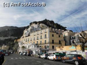 [P01] Clădirea care găzduieşte

Hotel Holidays Baia d’Amalfi, lângă staţia de autobuze şi cea de ferry

<strong> </strong> » foto by irinad
 - 
<span class="allrVoted glyphicon glyphicon-heart hidden" id="av1162983"></span>
<a class="m-l-10 hidden" id="sv1162983" onclick="voting_Foto_DelVot(,1162983,26312)" role="button">șterge vot <span class="glyphicon glyphicon-remove"></span></a>
<a id="v91162983" class=" c-red"  onclick="voting_Foto_SetVot(1162983)" role="button"><span class="glyphicon glyphicon-heart-empty"></span> <b>LIKE</b> = Votează poza</a> <img class="hidden"  id="f1162983W9" src="/imagini/loader.gif" border="0" /><span class="AjErrMes hidden" id="e1162983ErM"></span>