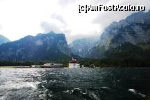 [P05] Königssee - Statia Sf. Bartolomeu » foto by nicollec
 - 
<span class="allrVoted glyphicon glyphicon-heart hidden" id="av198992"></span>
<a class="m-l-10 hidden" id="sv198992" onclick="voting_Foto_DelVot(,198992,26314)" role="button">șterge vot <span class="glyphicon glyphicon-remove"></span></a>
<a id="v9198992" class=" c-red"  onclick="voting_Foto_SetVot(198992)" role="button"><span class="glyphicon glyphicon-heart-empty"></span> <b>LIKE</b> = Votează poza</a> <img class="hidden"  id="f198992W9" src="/imagini/loader.gif" border="0" /><span class="AjErrMes hidden" id="e198992ErM"></span>