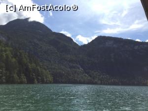 [P12] Konigsee - in departare se vede o cascada » foto by mishu
 - 
<span class="allrVoted glyphicon glyphicon-heart hidden" id="av1163083"></span>
<a class="m-l-10 hidden" id="sv1163083" onclick="voting_Foto_DelVot(,1163083,26314)" role="button">șterge vot <span class="glyphicon glyphicon-remove"></span></a>
<a id="v91163083" class=" c-red"  onclick="voting_Foto_SetVot(1163083)" role="button"><span class="glyphicon glyphicon-heart-empty"></span> <b>LIKE</b> = Votează poza</a> <img class="hidden"  id="f1163083W9" src="/imagini/loader.gif" border="0" /><span class="AjErrMes hidden" id="e1163083ErM"></span>