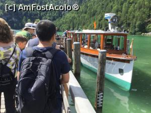 [P08] Konigsee - apare ambarcatiunea noastra » foto by mishu
 - 
<span class="allrVoted glyphicon glyphicon-heart hidden" id="av1163079"></span>
<a class="m-l-10 hidden" id="sv1163079" onclick="voting_Foto_DelVot(,1163079,26314)" role="button">șterge vot <span class="glyphicon glyphicon-remove"></span></a>
<a id="v91163079" class=" c-red"  onclick="voting_Foto_SetVot(1163079)" role="button"><span class="glyphicon glyphicon-heart-empty"></span> <b>LIKE</b> = Votează poza</a> <img class="hidden"  id="f1163079W9" src="/imagini/loader.gif" border="0" /><span class="AjErrMes hidden" id="e1163079ErM"></span>