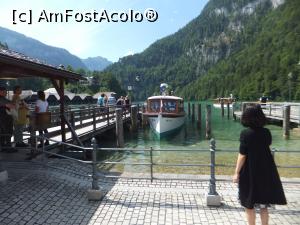 [P06] Vaporaș electric care circulă pe lacul Königssee » foto by ElenaUlrich <span class="label label-default labelC_thin small">NEVOTABILĂ</span>