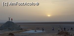 [P15] Chott el Jerid - răsărit de soare peste lacul aproape secat » foto by nicole33
 - 
<span class="allrVoted glyphicon glyphicon-heart hidden" id="av1165453"></span>
<a class="m-l-10 hidden" id="sv1165453" onclick="voting_Foto_DelVot(,1165453,26322)" role="button">șterge vot <span class="glyphicon glyphicon-remove"></span></a>
<a id="v91165453" class=" c-red"  onclick="voting_Foto_SetVot(1165453)" role="button"><span class="glyphicon glyphicon-heart-empty"></span> <b>LIKE</b> = Votează poza</a> <img class="hidden"  id="f1165453W9" src="/imagini/loader.gif" border="0" /><span class="AjErrMes hidden" id="e1165453ErM"></span>