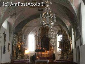 [P16] Biserica Zell - interior » foto by mishu
 - 
<span class="allrVoted glyphicon glyphicon-heart hidden" id="av1168836"></span>
<a class="m-l-10 hidden" id="sv1168836" onclick="voting_Foto_DelVot(,1168836,26364)" role="button">șterge vot <span class="glyphicon glyphicon-remove"></span></a>
<a id="v91168836" class=" c-red"  onclick="voting_Foto_SetVot(1168836)" role="button"><span class="glyphicon glyphicon-heart-empty"></span> <b>LIKE</b> = Votează poza</a> <img class="hidden"  id="f1168836W9" src="/imagini/loader.gif" border="0" /><span class="AjErrMes hidden" id="e1168836ErM"></span>