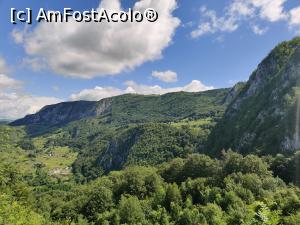 [P01] Drumeție pe traseul: Peștera Huda lui Papară- Troița- Vânătările Ponorului- Cascada Vânătarile Ponorului » foto by Dana2008
 - 
<span class="allrVoted glyphicon glyphicon-heart hidden" id="av1170675"></span>
<a class="m-l-10 hidden" id="sv1170675" onclick="voting_Foto_DelVot(,1170675,26390)" role="button">șterge vot <span class="glyphicon glyphicon-remove"></span></a>
<a id="v91170675" class=" c-red"  onclick="voting_Foto_SetVot(1170675)" role="button"><span class="glyphicon glyphicon-heart-empty"></span> <b>LIKE</b> = Votează poza</a> <img class="hidden"  id="f1170675W9" src="/imagini/loader.gif" border="0" /><span class="AjErrMes hidden" id="e1170675ErM"></span>