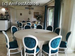[P27] vedere in restaurant » foto by ctr
 - 
<span class="allrVoted glyphicon glyphicon-heart hidden" id="av1172725"></span>
<a class="m-l-10 hidden" id="sv1172725" onclick="voting_Foto_DelVot(,1172725,26397)" role="button">șterge vot <span class="glyphicon glyphicon-remove"></span></a>
<a id="v91172725" class=" c-red"  onclick="voting_Foto_SetVot(1172725)" role="button"><span class="glyphicon glyphicon-heart-empty"></span> <b>LIKE</b> = Votează poza</a> <img class="hidden"  id="f1172725W9" src="/imagini/loader.gif" border="0" /><span class="AjErrMes hidden" id="e1172725ErM"></span>