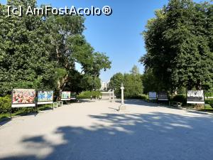 [P13] Parcul Tivoli » foto by micutzu
 - 
<span class="allrVoted glyphicon glyphicon-heart hidden" id="av1177389"></span>
<a class="m-l-10 hidden" id="sv1177389" onclick="voting_Foto_DelVot(,1177389,26448)" role="button">șterge vot <span class="glyphicon glyphicon-remove"></span></a>
<a id="v91177389" class=" c-red"  onclick="voting_Foto_SetVot(1177389)" role="button"><span class="glyphicon glyphicon-heart-empty"></span> <b>LIKE</b> = Votează poza</a> <img class="hidden"  id="f1177389W9" src="/imagini/loader.gif" border="0" /><span class="AjErrMes hidden" id="e1177389ErM"></span>