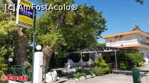 [P03] Pensiunea Stelios House - intrarea » foto by Costi
 - 
<span class="allrVoted glyphicon glyphicon-heart hidden" id="av1177946"></span>
<a class="m-l-10 hidden" id="sv1177946" onclick="voting_Foto_DelVot(,1177946,26449)" role="button">șterge vot <span class="glyphicon glyphicon-remove"></span></a>
<a id="v91177946" class=" c-red"  onclick="voting_Foto_SetVot(1177946)" role="button"><span class="glyphicon glyphicon-heart-empty"></span> <b>LIKE</b> = Votează poza</a> <img class="hidden"  id="f1177946W9" src="/imagini/loader.gif" border="0" /><span class="AjErrMes hidden" id="e1177946ErM"></span>