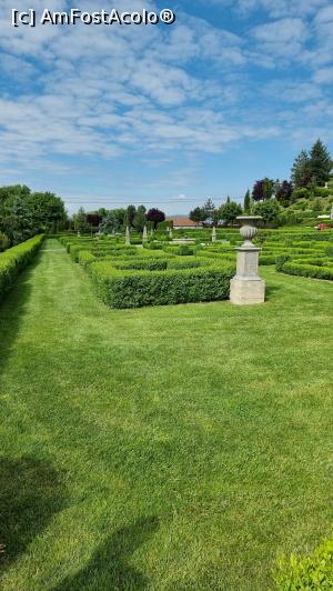 [P24] I Giardini di Zoe » foto by robert
 - 
<span class="allrVoted glyphicon glyphicon-heart hidden" id="av1239788"></span>
<a class="m-l-10 hidden" id="sv1239788" onclick="voting_Foto_DelVot(,1239788,26461)" role="button">șterge vot <span class="glyphicon glyphicon-remove"></span></a>
<a id="v91239788" class=" c-red"  onclick="voting_Foto_SetVot(1239788)" role="button"><span class="glyphicon glyphicon-heart-empty"></span> <b>LIKE</b> = Votează poza</a> <img class="hidden"  id="f1239788W9" src="/imagini/loader.gif" border="0" /><span class="AjErrMes hidden" id="e1239788ErM"></span>