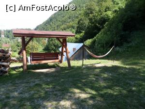 [P15] Un alt leagăn și un hamac. » foto by Safta Radu
 - 
<span class="allrVoted glyphicon glyphicon-heart hidden" id="av1179248"></span>
<a class="m-l-10 hidden" id="sv1179248" onclick="voting_Foto_DelVot(,1179248,26473)" role="button">șterge vot <span class="glyphicon glyphicon-remove"></span></a>
<a id="v91179248" class=" c-red"  onclick="voting_Foto_SetVot(1179248)" role="button"><span class="glyphicon glyphicon-heart-empty"></span> <b>LIKE</b> = Votează poza</a> <img class="hidden"  id="f1179248W9" src="/imagini/loader.gif" border="0" /><span class="AjErrMes hidden" id="e1179248ErM"></span>