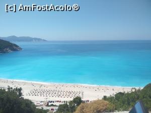 [P27] Myrtos beach vazuta de sus, din sosea » foto by ilee
 - 
<span class="allrVoted glyphicon glyphicon-heart hidden" id="av1179926"></span>
<a class="m-l-10 hidden" id="sv1179926" onclick="voting_Foto_DelVot(,1179926,26479)" role="button">șterge vot <span class="glyphicon glyphicon-remove"></span></a>
<a id="v91179926" class=" c-red"  onclick="voting_Foto_SetVot(1179926)" role="button"><span class="glyphicon glyphicon-heart-empty"></span> <b>LIKE</b> = Votează poza</a> <img class="hidden"  id="f1179926W9" src="/imagini/loader.gif" border="0" /><span class="AjErrMes hidden" id="e1179926ErM"></span>