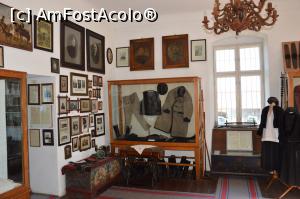 [P20] Obiecte vechi la expoziţia de bază a muzeului etnografic Haszmann Pál din localitatea Cernat, jud. Covasna.  » foto by traian.leuca †
 - 
<span class="allrVoted glyphicon glyphicon-heart hidden" id="av923239"></span>
<a class="m-l-10 hidden" id="sv923239" onclick="voting_Foto_DelVot(,923239,26497)" role="button">șterge vot <span class="glyphicon glyphicon-remove"></span></a>
<a id="v9923239" class=" c-red"  onclick="voting_Foto_SetVot(923239)" role="button"><span class="glyphicon glyphicon-heart-empty"></span> <b>LIKE</b> = Votează poza</a> <img class="hidden"  id="f923239W9" src="/imagini/loader.gif" border="0" /><span class="AjErrMes hidden" id="e923239ErM"></span>