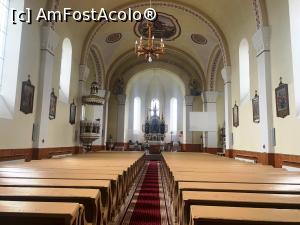 [P08] Interior biserică catolică din Corund » foto by AZE
 - 
<span class="allrVoted glyphicon glyphicon-heart hidden" id="av1359920"></span>
<a class="m-l-10 hidden" id="sv1359920" onclick="voting_Foto_DelVot(,1359920,26498)" role="button">șterge vot <span class="glyphicon glyphicon-remove"></span></a>
<a id="v91359920" class=" c-red"  onclick="voting_Foto_SetVot(1359920)" role="button"><span class="glyphicon glyphicon-heart-empty"></span> <b>LIKE</b> = Votează poza</a> <img class="hidden"  id="f1359920W9" src="/imagini/loader.gif" border="0" /><span class="AjErrMes hidden" id="e1359920ErM"></span>
