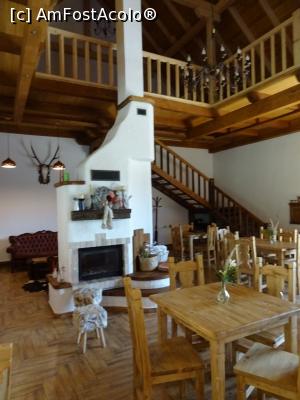 [P21] În interiorul restaurantului. » foto by tata123 🔱
 - 
<span class="allrVoted glyphicon glyphicon-heart hidden" id="av1185334"></span>
<a class="m-l-10 hidden" id="sv1185334" onclick="voting_Foto_DelVot(,1185334,26535)" role="button">șterge vot <span class="glyphicon glyphicon-remove"></span></a>
<a id="v91185334" class=" c-red"  onclick="voting_Foto_SetVot(1185334)" role="button"><span class="glyphicon glyphicon-heart-empty"></span> <b>LIKE</b> = Votează poza</a> <img class="hidden"  id="f1185334W9" src="/imagini/loader.gif" border="0" /><span class="AjErrMes hidden" id="e1185334ErM"></span>