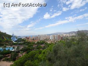[P100] Parcul tematic MundoMar din Benidorm - vedere spre staţiune şi spre toboganele de la Aqualandia » foto by nicole33
 - 
<span class="allrVoted glyphicon glyphicon-heart hidden" id="av1186048"></span>
<a class="m-l-10 hidden" id="sv1186048" onclick="voting_Foto_DelVot(,1186048,26540)" role="button">șterge vot <span class="glyphicon glyphicon-remove"></span></a>
<a id="v91186048" class=" c-red"  onclick="voting_Foto_SetVot(1186048)" role="button"><span class="glyphicon glyphicon-heart-empty"></span> <b>LIKE</b> = Votează poza</a> <img class="hidden"  id="f1186048W9" src="/imagini/loader.gif" border="0" /><span class="AjErrMes hidden" id="e1186048ErM"></span>