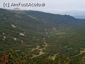 [P38] De la Cabana 7 Lacuri poteca și podețele pe care trebuie să ajungem la Cabana Lacurile Rilei care se vede în zare. » foto by Aurici
 - 
<span class="allrVoted glyphicon glyphicon-heart hidden" id="av1191364"></span>
<a class="m-l-10 hidden" id="sv1191364" onclick="voting_Foto_DelVot(,1191364,26584)" role="button">șterge vot <span class="glyphicon glyphicon-remove"></span></a>
<a id="v91191364" class=" c-red"  onclick="voting_Foto_SetVot(1191364)" role="button"><span class="glyphicon glyphicon-heart-empty"></span> <b>LIKE</b> = Votează poza</a> <img class="hidden"  id="f1191364W9" src="/imagini/loader.gif" border="0" /><span class="AjErrMes hidden" id="e1191364ErM"></span>