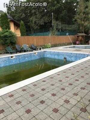 [P08] Piscinele » foto by krisstinna
 - 
<span class="allrVoted glyphicon glyphicon-heart hidden" id="av1202518"></span>
<a class="m-l-10 hidden" id="sv1202518" onclick="voting_Foto_DelVot(,1202518,26608)" role="button">șterge vot <span class="glyphicon glyphicon-remove"></span></a>
<a id="v91202518" class=" c-red"  onclick="voting_Foto_SetVot(1202518)" role="button"><span class="glyphicon glyphicon-heart-empty"></span> <b>LIKE</b> = Votează poza</a> <img class="hidden"  id="f1202518W9" src="/imagini/loader.gif" border="0" /><span class="AjErrMes hidden" id="e1202518ErM"></span>