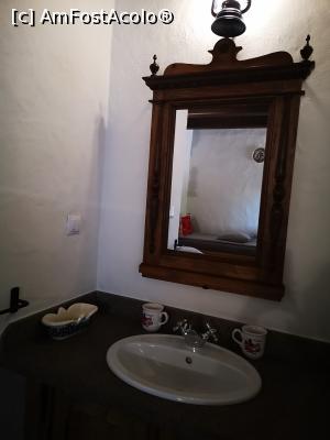 [P10] Camera noastră (lavoarul) » foto by crismis
 - 
<span class="allrVoted glyphicon glyphicon-heart hidden" id="av1197389"></span>
<a class="m-l-10 hidden" id="sv1197389" onclick="voting_Foto_DelVot(,1197389,26621)" role="button">șterge vot <span class="glyphicon glyphicon-remove"></span></a>
<a id="v91197389" class=" c-red"  onclick="voting_Foto_SetVot(1197389)" role="button"><span class="glyphicon glyphicon-heart-empty"></span> <b>LIKE</b> = Votează poza</a> <img class="hidden"  id="f1197389W9" src="/imagini/loader.gif" border="0" /><span class="AjErrMes hidden" id="e1197389ErM"></span>