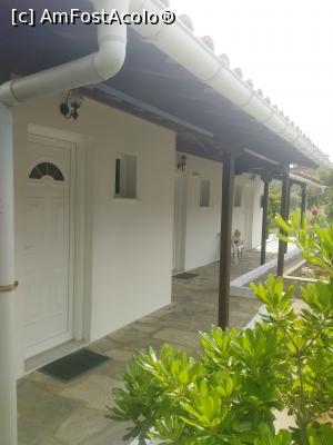[P1x] Vila Ketty - intrarile in camere » foto by calator2000
 - 
<span class="allrVoted glyphicon glyphicon-heart hidden" id="av1301223"></span>
<a class="m-l-10 hidden" id="sv1301223" onclick="voting_Foto_DelVot(,1301223,26628)" role="button">șterge vot <span class="glyphicon glyphicon-remove"></span></a>
<a id="v91301223" class=" c-red"  onclick="voting_Foto_SetVot(1301223)" role="button"><span class="glyphicon glyphicon-heart-empty"></span> <b>LIKE</b> = Votează poza</a> <img class="hidden"  id="f1301223W9" src="/imagini/loader.gif" border="0" /><span class="AjErrMes hidden" id="e1301223ErM"></span>
