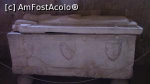 [P29] Sarcofagul si piatra funerara a Marelui Maestru Pierre de Corneillian. » foto by ovidiuyepi
 - 
<span class="allrVoted glyphicon glyphicon-heart hidden" id="av1206025"></span>
<a class="m-l-10 hidden" id="sv1206025" onclick="voting_Foto_DelVot(,1206025,26663)" role="button">șterge vot <span class="glyphicon glyphicon-remove"></span></a>
<a id="v91206025" class=" c-red"  onclick="voting_Foto_SetVot(1206025)" role="button"><span class="glyphicon glyphicon-heart-empty"></span> <b>LIKE</b> = Votează poza</a> <img class="hidden"  id="f1206025W9" src="/imagini/loader.gif" border="0" /><span class="AjErrMes hidden" id="e1206025ErM"></span>