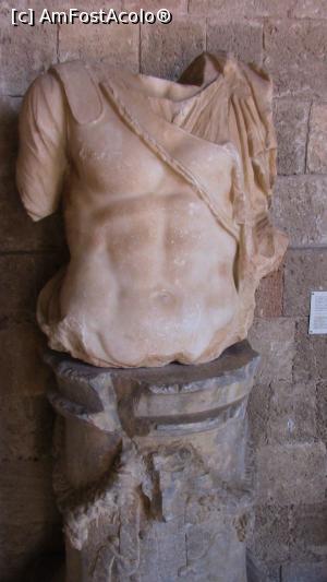 [P53] Bust de piatra din epoca romana. » foto by ovidiuyepi
 - 
<span class="allrVoted glyphicon glyphicon-heart hidden" id="av1206049"></span>
<a class="m-l-10 hidden" id="sv1206049" onclick="voting_Foto_DelVot(,1206049,26663)" role="button">șterge vot <span class="glyphicon glyphicon-remove"></span></a>
<a id="v91206049" class=" c-red"  onclick="voting_Foto_SetVot(1206049)" role="button"><span class="glyphicon glyphicon-heart-empty"></span> <b>LIKE</b> = Votează poza</a> <img class="hidden"  id="f1206049W9" src="/imagini/loader.gif" border="0" /><span class="AjErrMes hidden" id="e1206049ErM"></span>