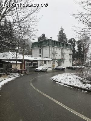 [P03] Green Palace Hotel, Sinaia » foto by krisstinna
 - 
<span class="allrVoted glyphicon glyphicon-heart hidden" id="av1209195"></span>
<a class="m-l-10 hidden" id="sv1209195" onclick="voting_Foto_DelVot(,1209195,26687)" role="button">șterge vot <span class="glyphicon glyphicon-remove"></span></a>
<a id="v91209195" class=" c-red"  onclick="voting_Foto_SetVot(1209195)" role="button"><span class="glyphicon glyphicon-heart-empty"></span> <b>LIKE</b> = Votează poza</a> <img class="hidden"  id="f1209195W9" src="/imagini/loader.gif" border="0" /><span class="AjErrMes hidden" id="e1209195ErM"></span>